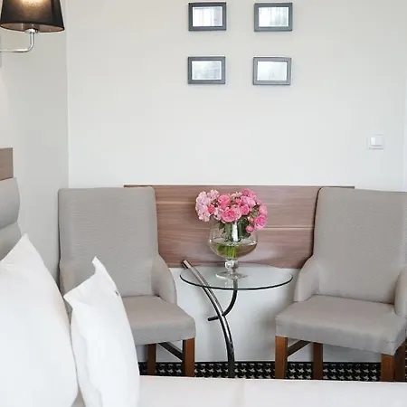 Koral Live Resort 3*