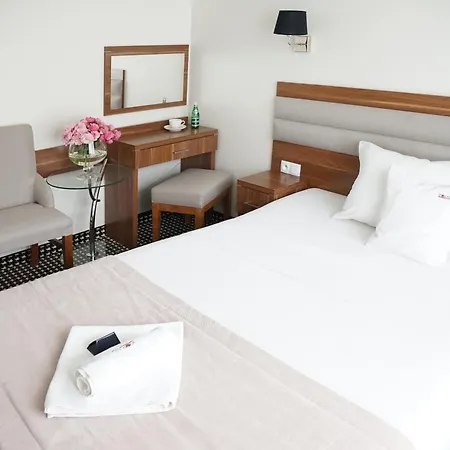 Rezort Koral Live 3*